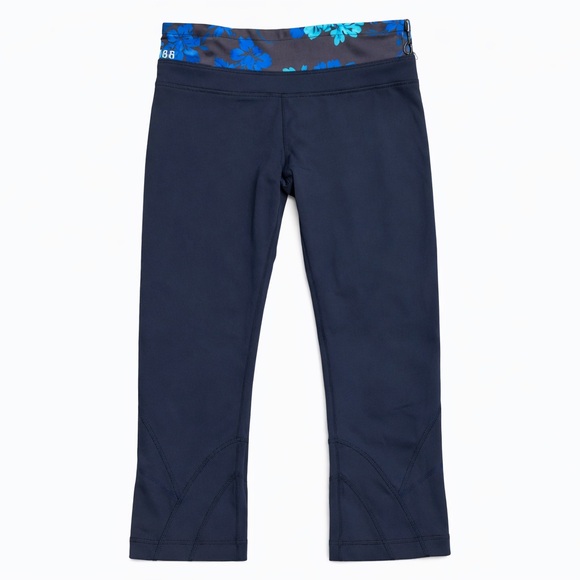 lululemon athletica Pants - Lululemon Black Cropped Leggings Floral Waistband - Size 4